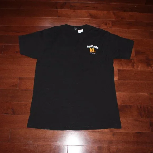 HUSTLERS - Picture 3 of 4